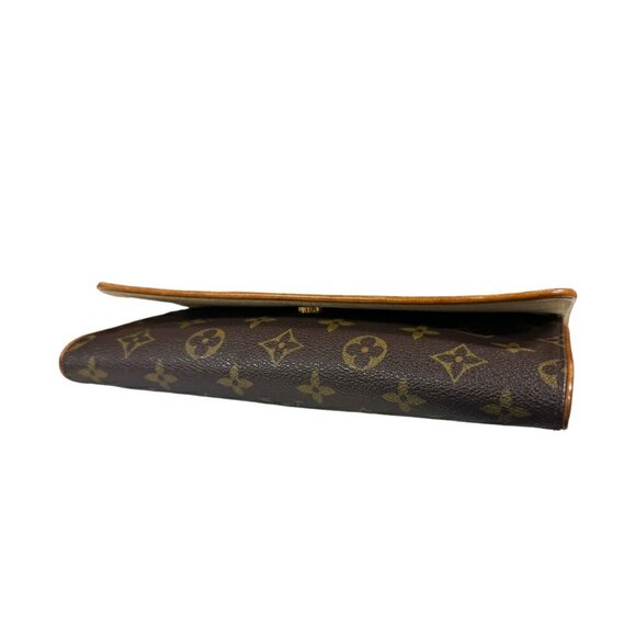LOUIS VUITTON Brown Monogram Shoulder Bag - Picture 5 of 11
